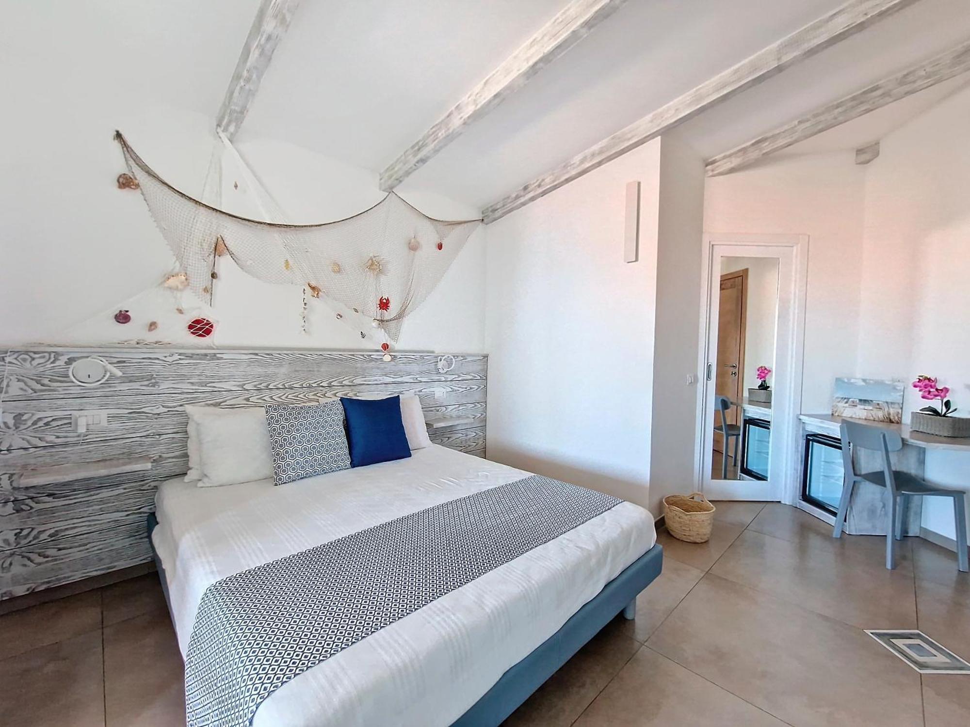 L'Onda Marina Hotel Castelsardo Luaran gambar